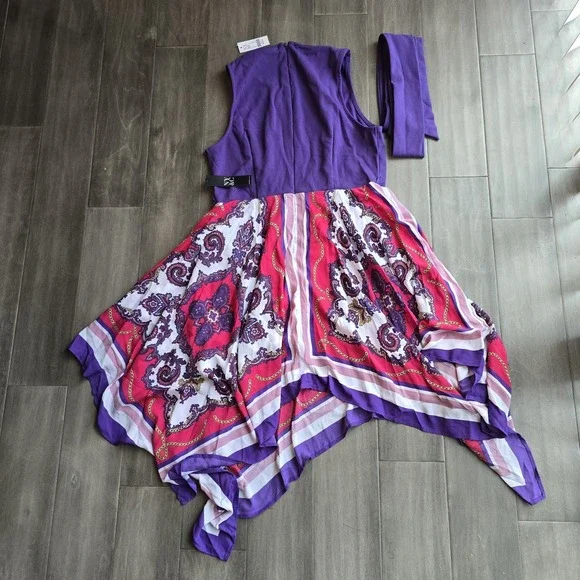 NWT New York & Company Paisley Handkerchief Hem Purple Mini dress size medium - Picture 7 of 9